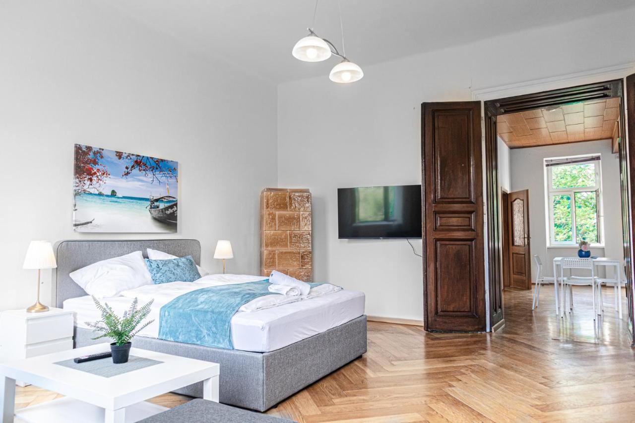 Apartment Brilliant